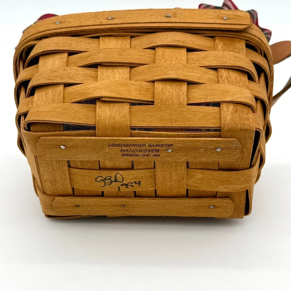 Longaberger 1994 Small Rectangular Basket w/ Leather Handles, Plaid Ruffled Line